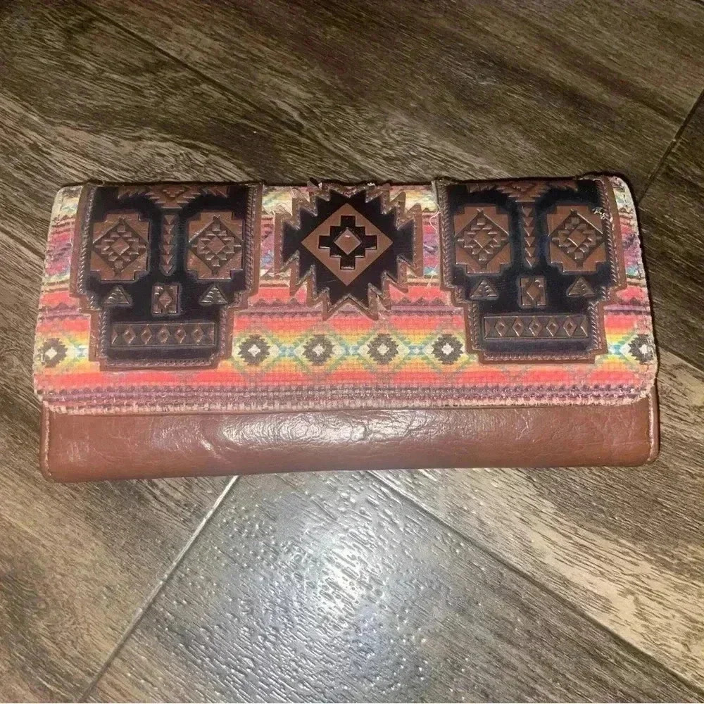 Loungefly Aztec Skull Wallet‎